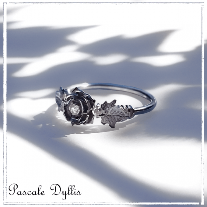 Bague Rose fleur feuilles de lierre saphir argent massif 925 rhodié- Bague Rose saphir