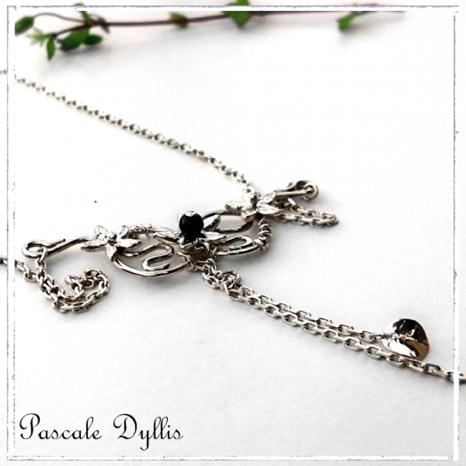 Collier artisanal Liane et Fleurs argent massif rhodié 925 et onyx - Collier SYLIA